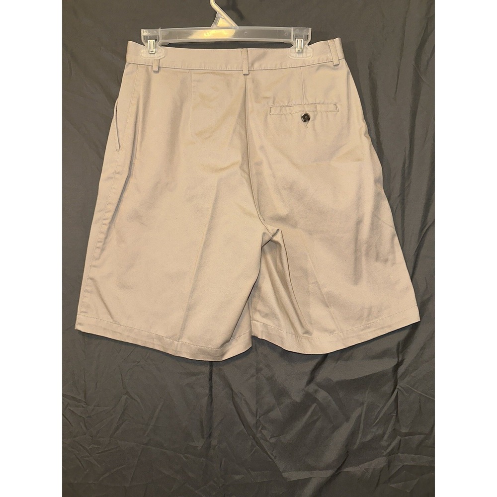 Vintage L.L. Bean Women's Khaki Pleated Shorts Sz 12 Golf Casual - Picture 2 of 3